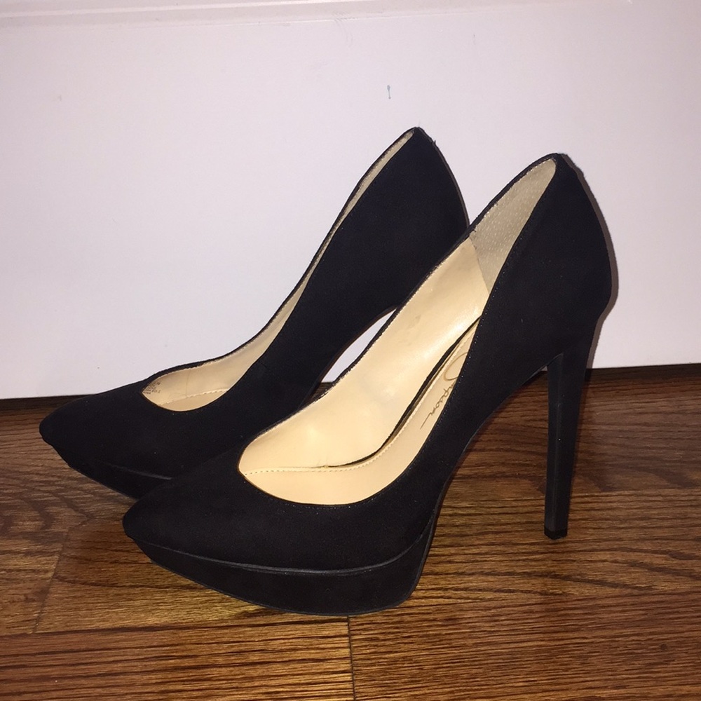 Black Platform Pumps